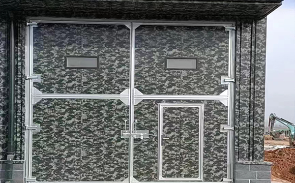 隆德工业平开门