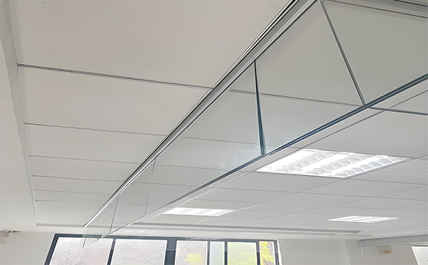 隆德玻璃挡烟垂壁