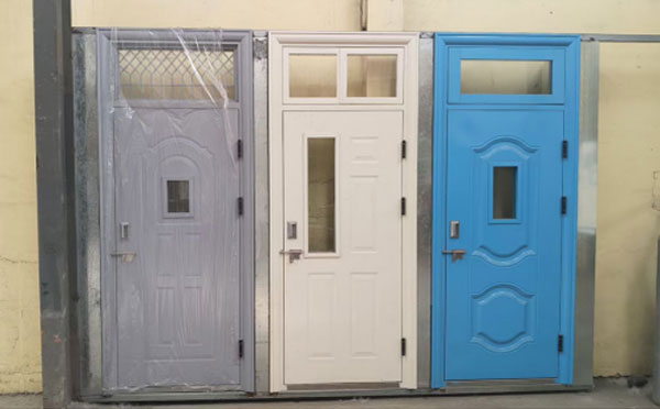 隆德学校教室门