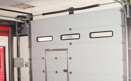 隆德工业提升门的安装方法