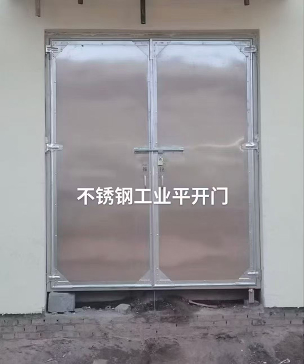 不锈钢隆德工业平开门在现代工业场景中的应用实践