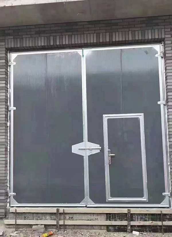 隆德工业平开门在大型设备制造车间的应用实例